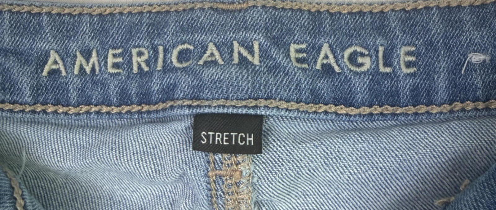 American Eagle Mom Shorts Womens Size 10 Roll Cuff - Demin - Stretch