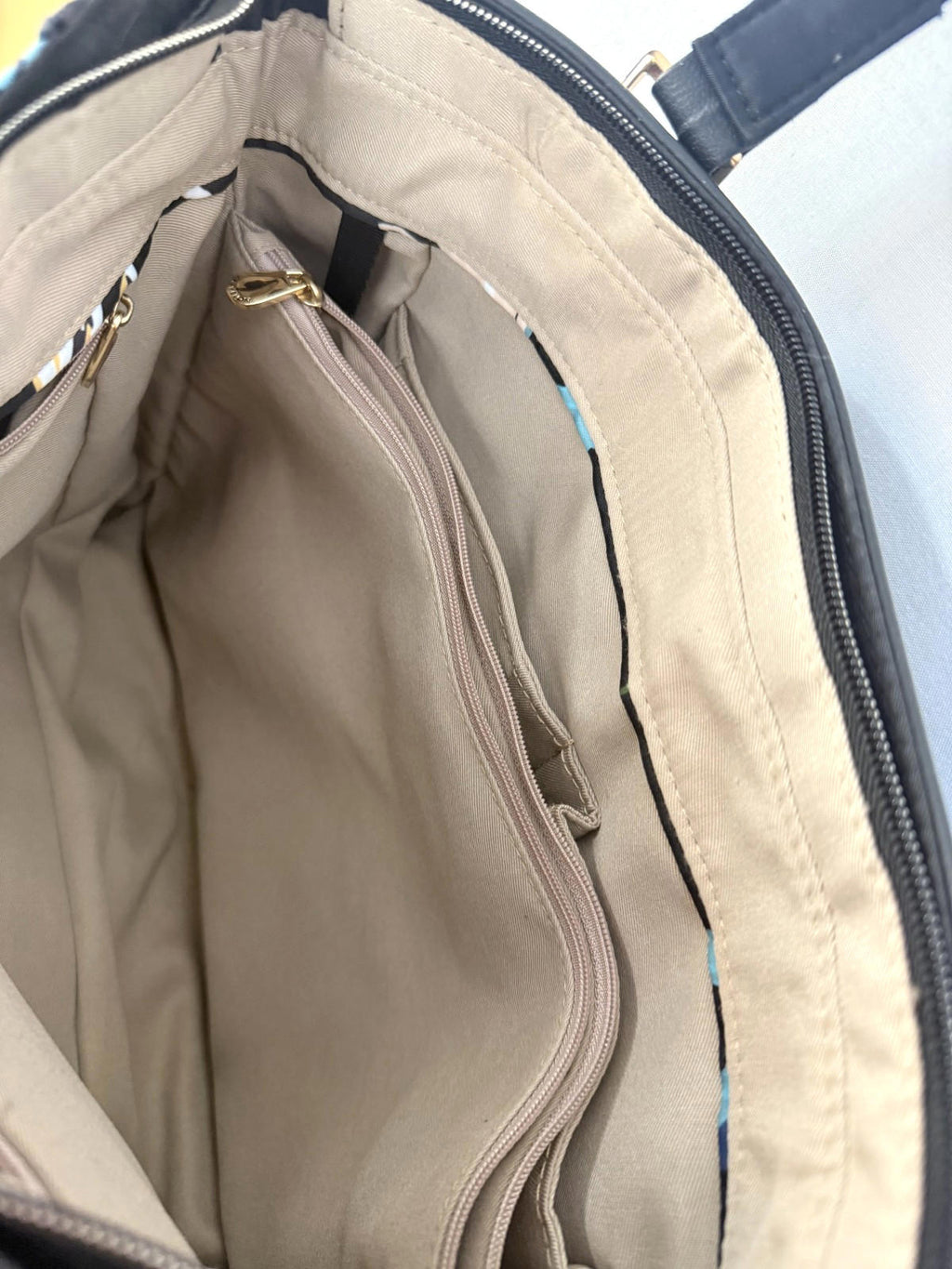 Travelon Anti Theft Addison Tote Bag Midnight Floral Travel 13x11x4  Black