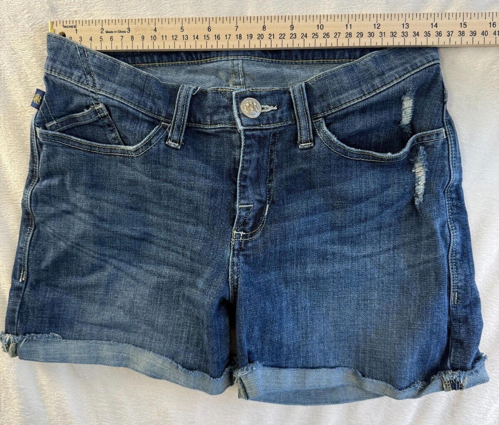 Rock & Republic Womens size 6 Bumpershoot Distressed Denim Shorts Raw Hem