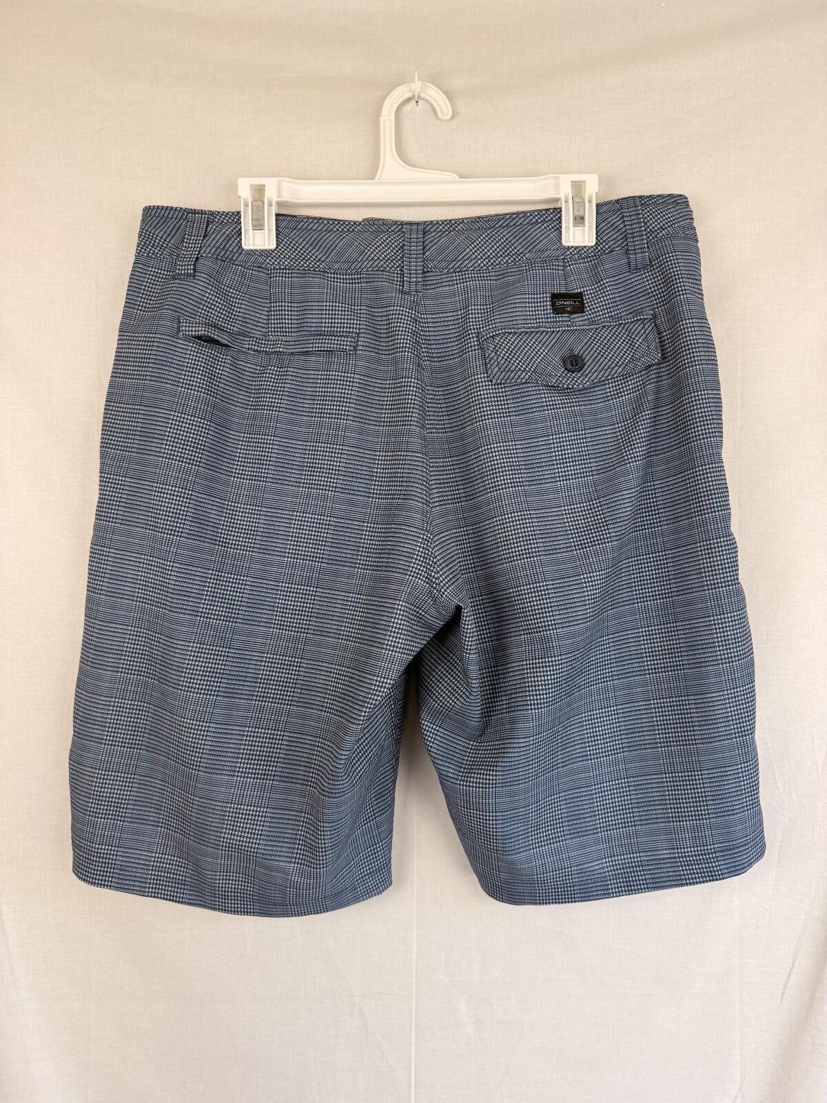 O'Neill Men's Hybrid Shorts Size 36 Blue and White Striped Walk Shorts Stretch